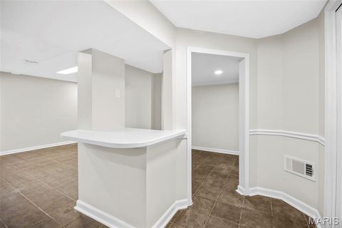 Tiny photo for 540 Hickory Hollow Lane, Kirkwood, MO 63122 (MLS # 25076406)