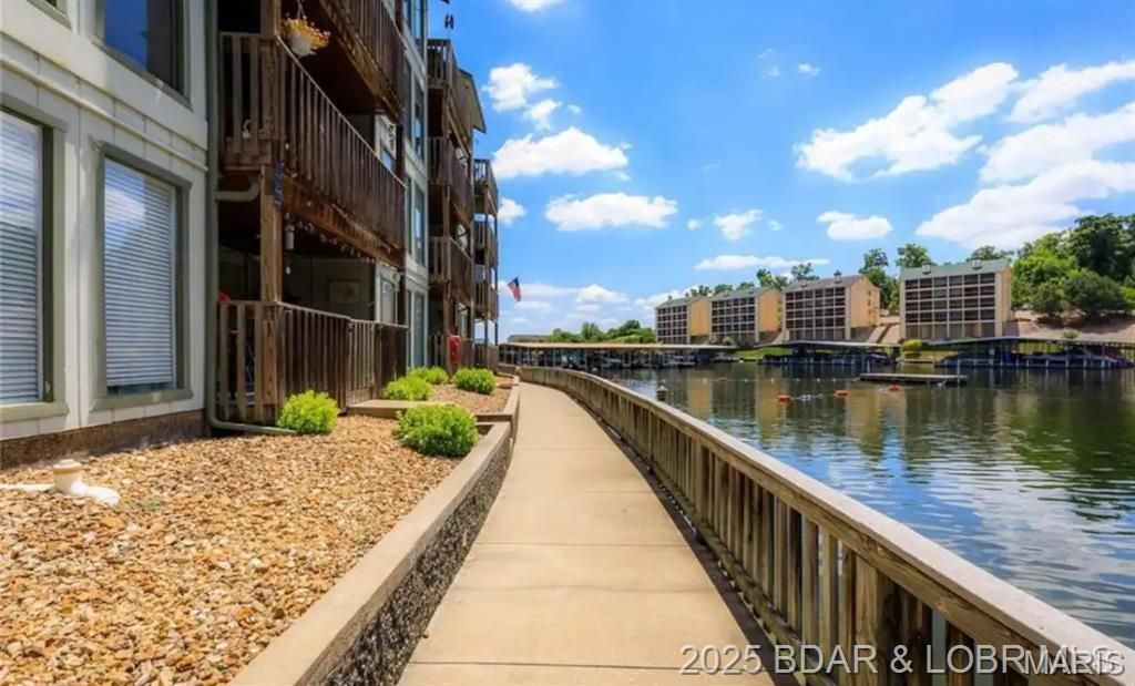 Photo of 45 Southwood Shores Place #2A, Four Seasons, MO 65049 (MLS # 25073451)