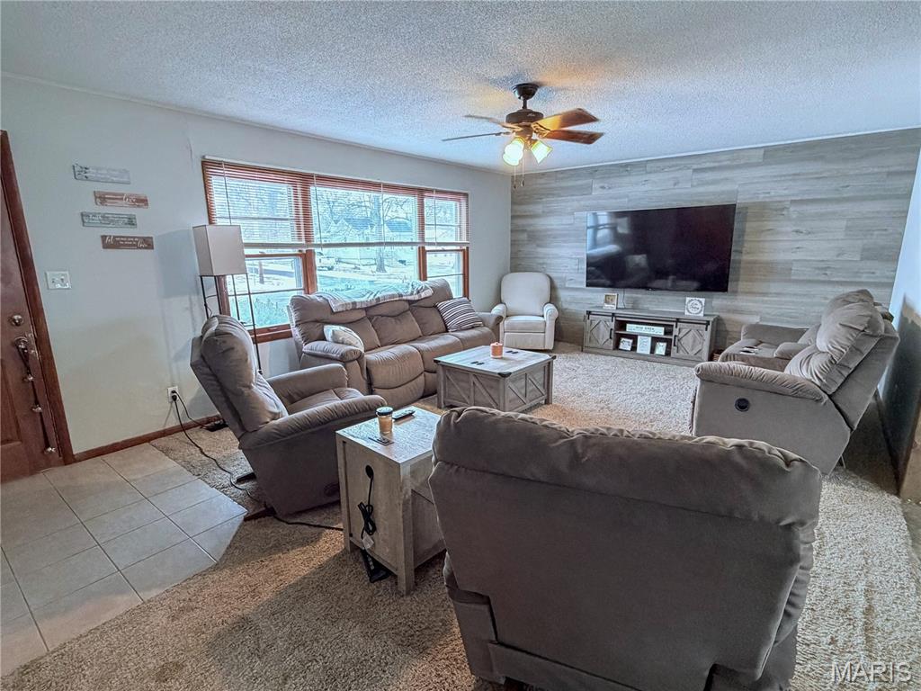 827 W Johnson Street