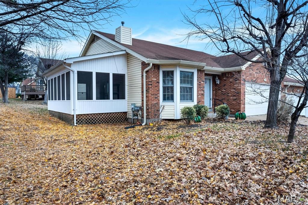 Photo of 1031 Forder Square Drive, St Louis, MO 63129 (MLS # 25076195)