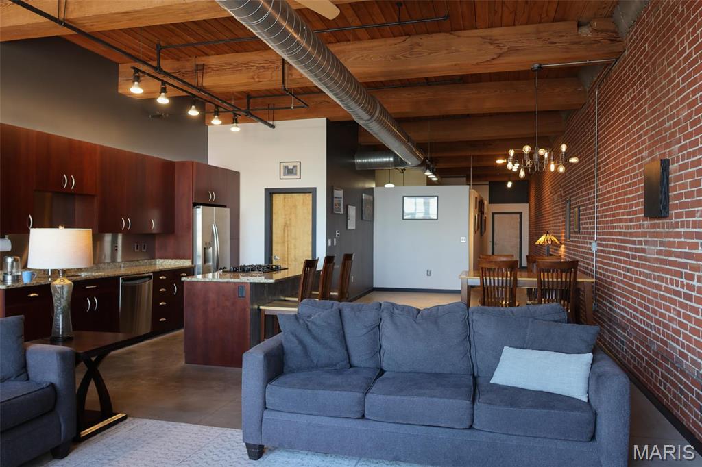 1015 Washington Avenue 609