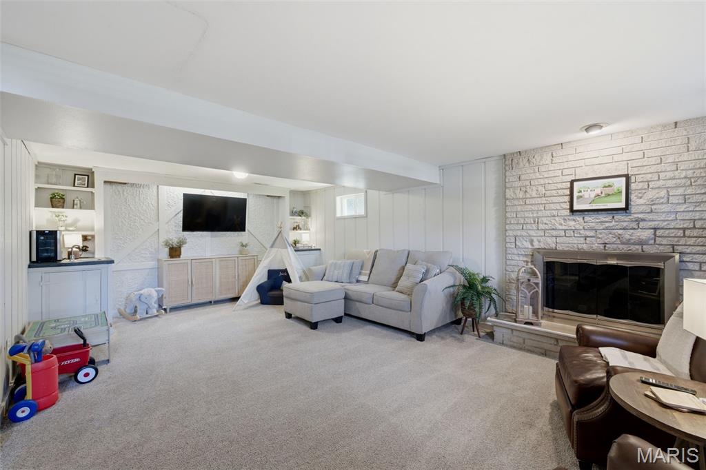 Mackenzie Tr - Residential