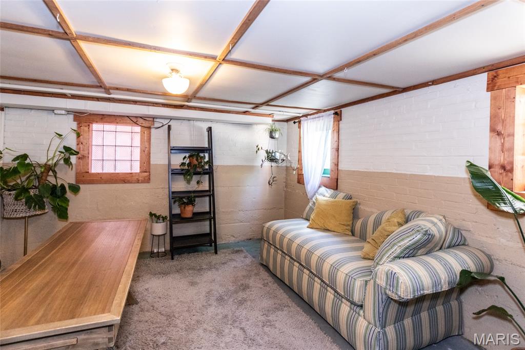 St Louis, Missouri 63109, United States, 2 Bedrooms Bedrooms, ,1 BathroomBathrooms,Residential,Pending,151920