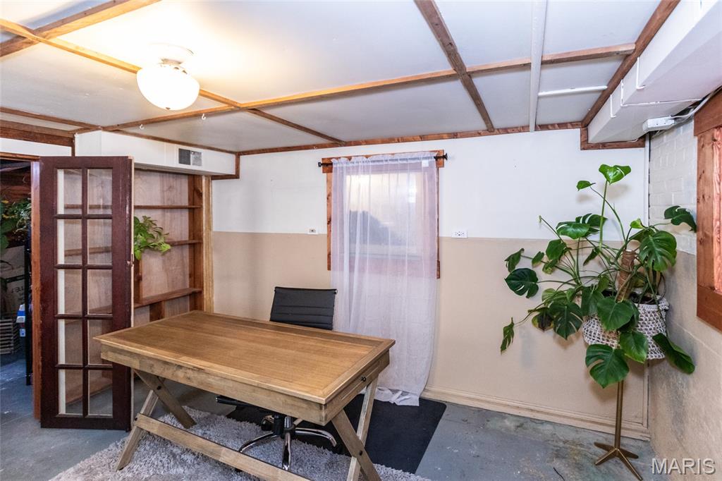 St Louis, Missouri 63109, United States, 2 Bedrooms Bedrooms, ,1 BathroomBathrooms,Residential,Pending,151920