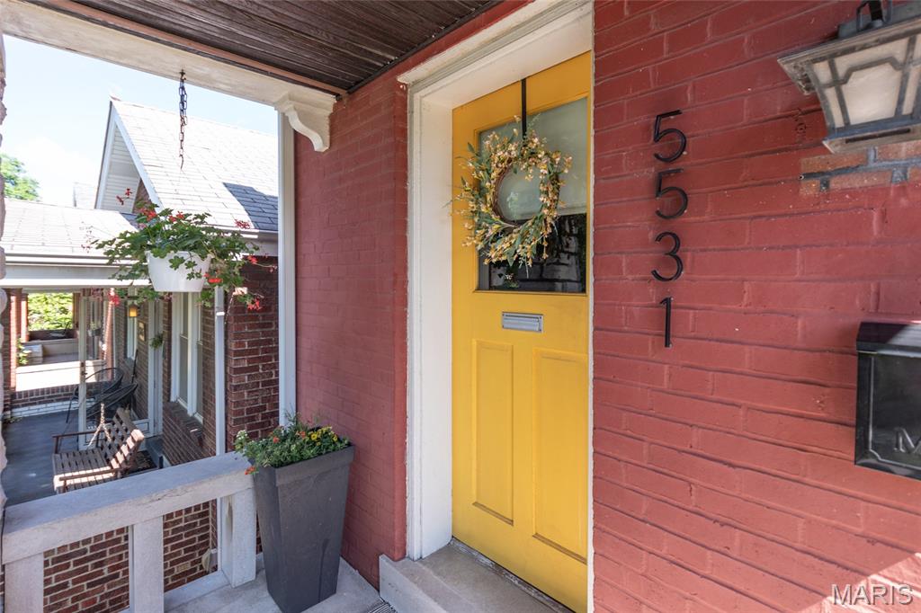 St Louis, Missouri 63109, United States, 2 Bedrooms Bedrooms, ,1 BathroomBathrooms,Residential,Pending,151920