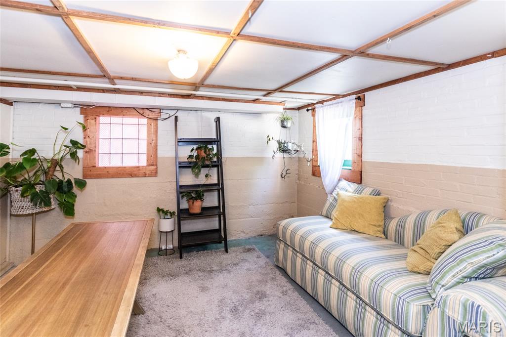 St Louis, Missouri 63109, United States, 2 Bedrooms Bedrooms, ,1 BathroomBathrooms,Residential,Pending,151920