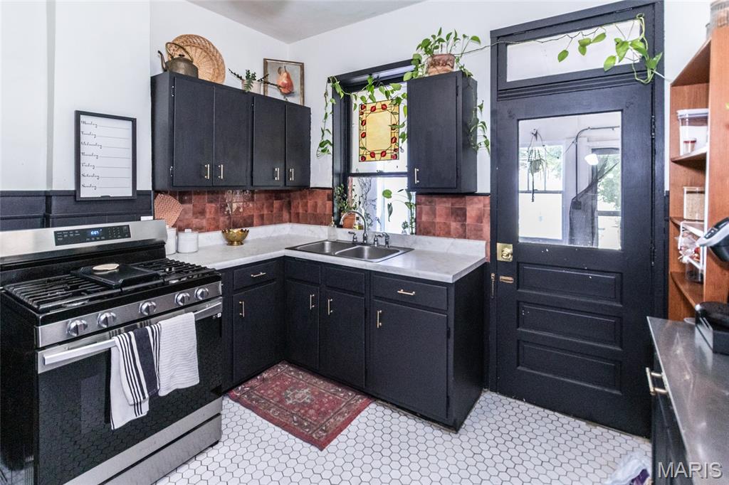 St Louis, Missouri 63109, United States, 2 Bedrooms Bedrooms, ,1 BathroomBathrooms,Residential,Pending,151920