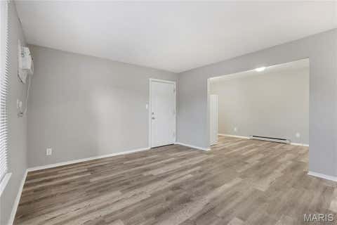 Tiny photo for 560 E Cherry Street, Troy, MO 63379 (MLS # 26046395)