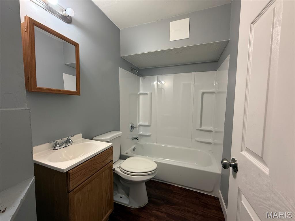Riverview Gardens - Residential Lease