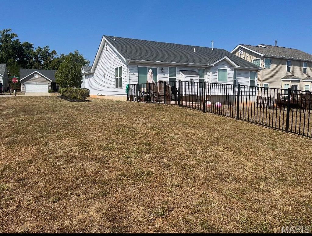 Photo of 1043 Timber Creek Lane, Imperial, MO 63052 (MLS # 26012571)