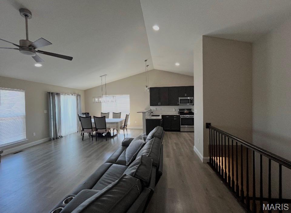 1043 Timber Creek Lane