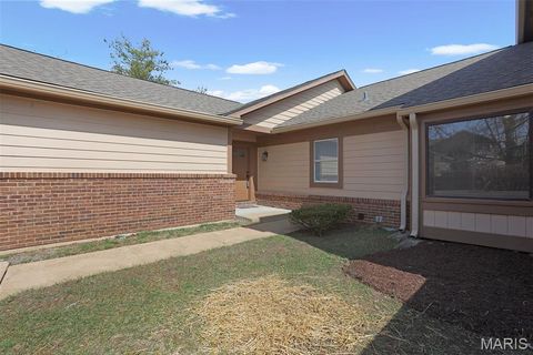 Tiny photo for 1032 King Henry Court, Creve Coeur, MO 63146 (MLS # 26013938)