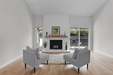 Tiny photo for 1032 King Henry Court, Creve Coeur, MO 63146 (MLS # 26013938)