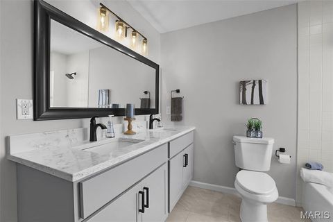 Tiny photo for 1032 King Henry Court, Creve Coeur, MO 63146 (MLS # 26013938)