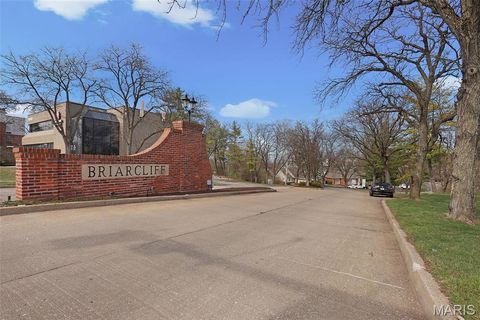 Tiny photo for 1032 King Henry Court, Creve Coeur, MO 63146 (MLS # 26013938)