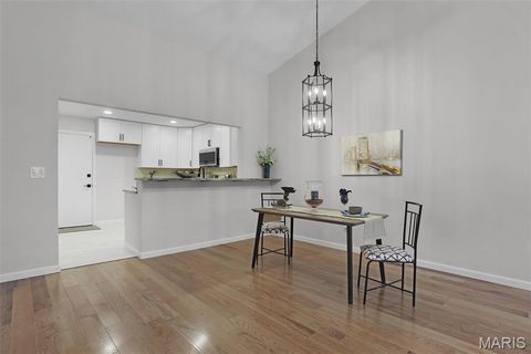 Tiny photo for 1032 King Henry Court, Creve Coeur, MO 63146 (MLS # 26013938)