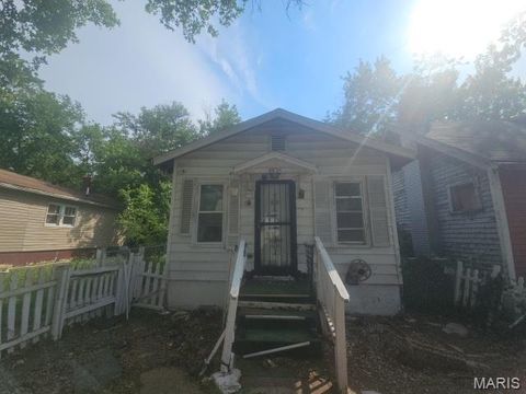 Photo of 4834 Calvin Avenue, St Louis, MO 63115 (MLS # 26031242)