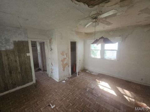 Tiny photo for 4834 Calvin Avenue, St Louis, MO 63115 (MLS # 26031242)