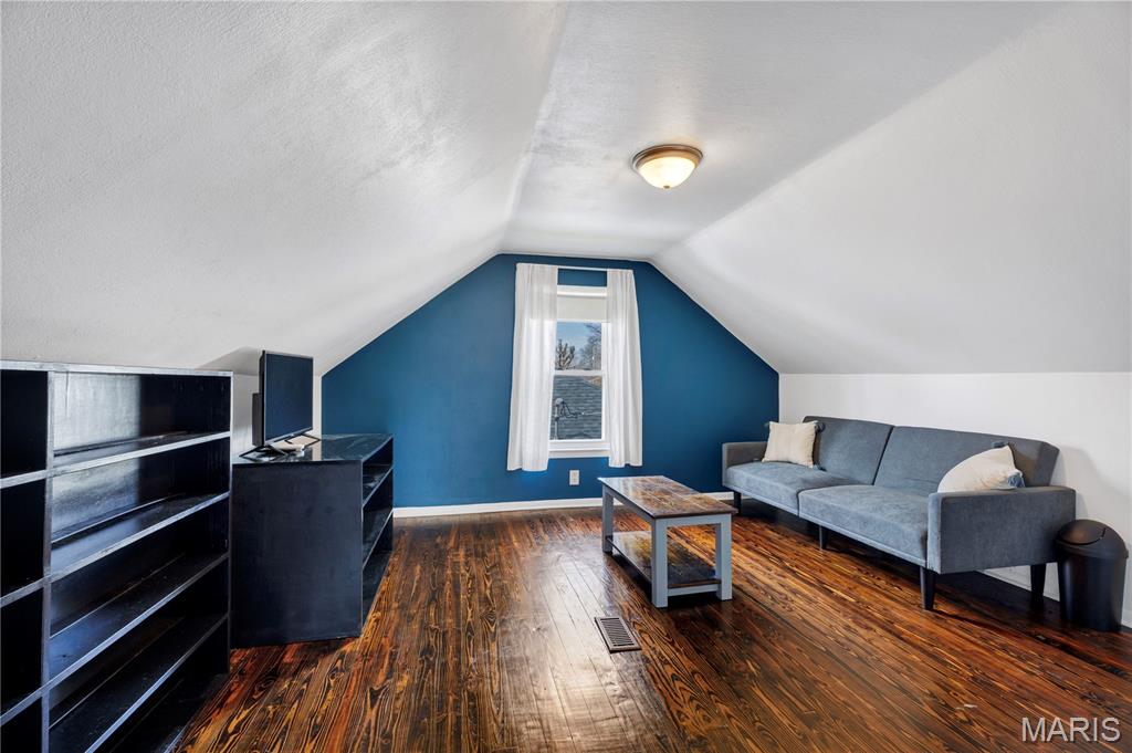 Tracts - Residential