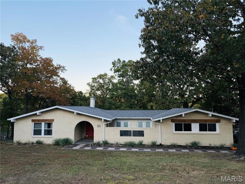 Photo of 1594 Rue Calais, Bonne Terre, MO 63628 (MLS # 26067873)