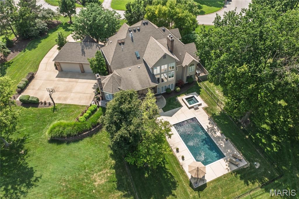 2900 Trafalgar Drive