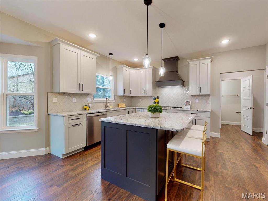 Stone Canyon - Residential