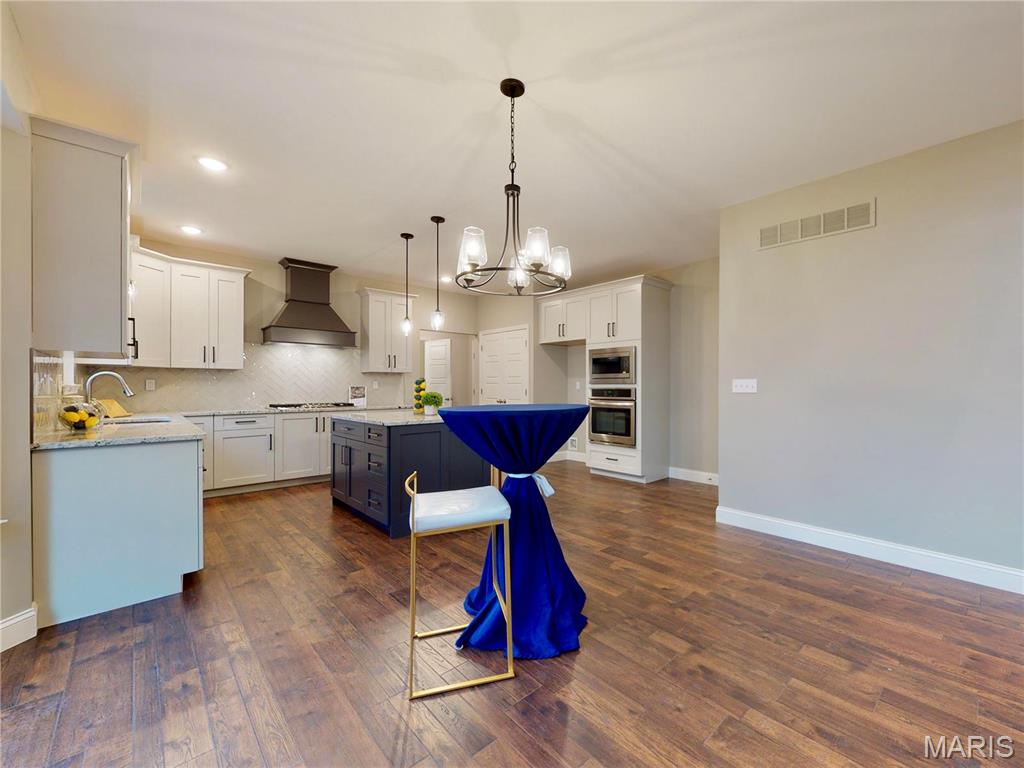 Stone Canyon - Residential