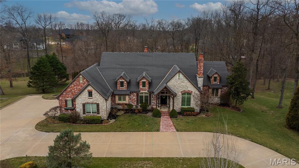 Windwood Lake Estate - Residential