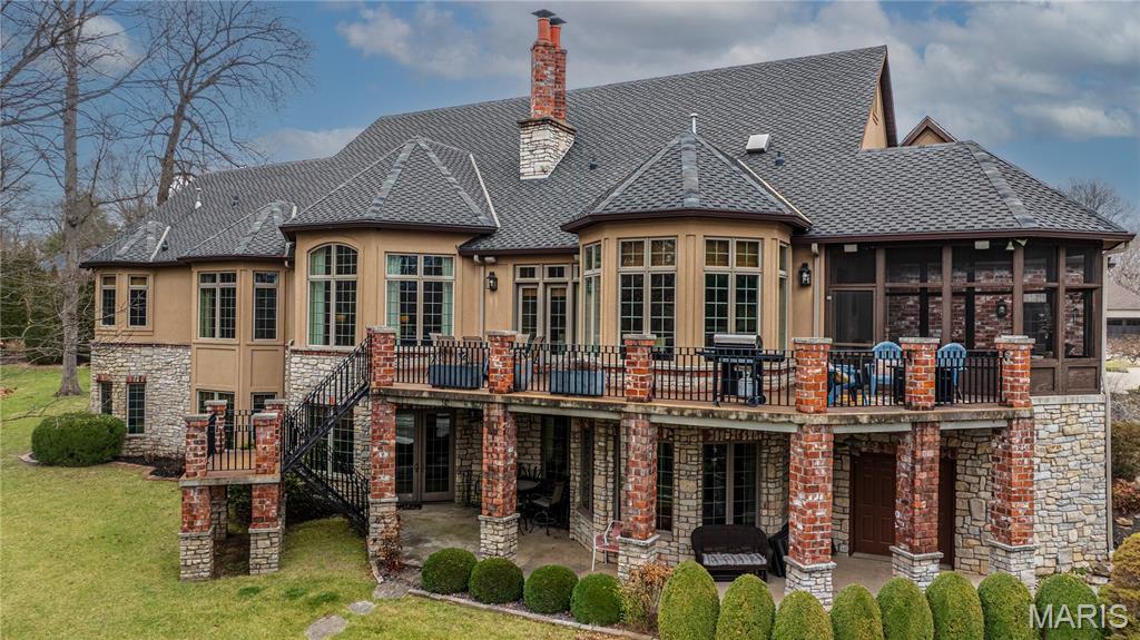 Windwood Lake Estate - Residential