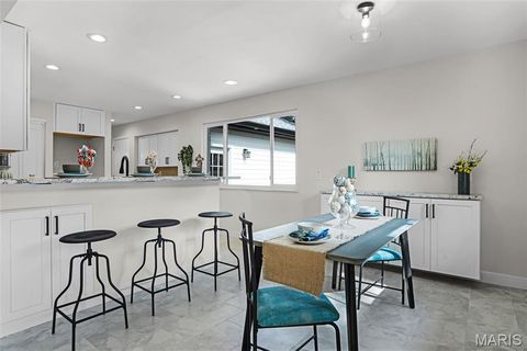 Tiny photo for 12388 Country Glen Lane, Creve Coeur, MO 63141 (MLS # 25069686)