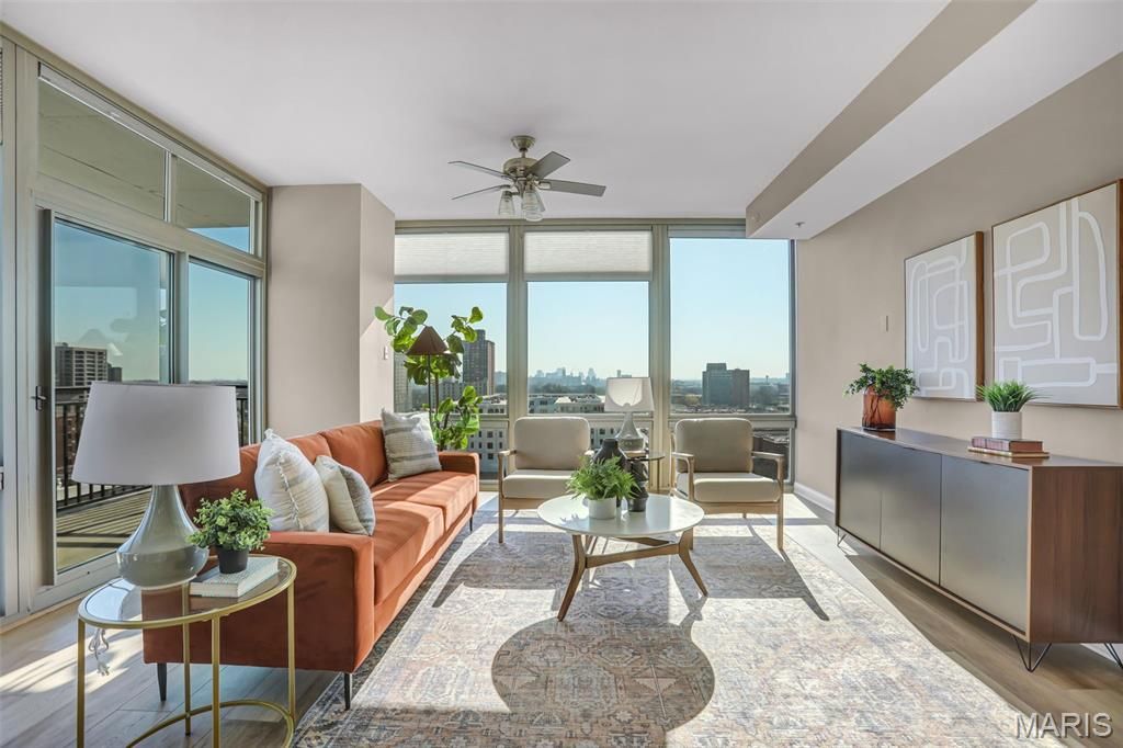 Photo of 4909 Laclede Avenue #1104, St Louis, MO 63108 (MLS # 26015438)