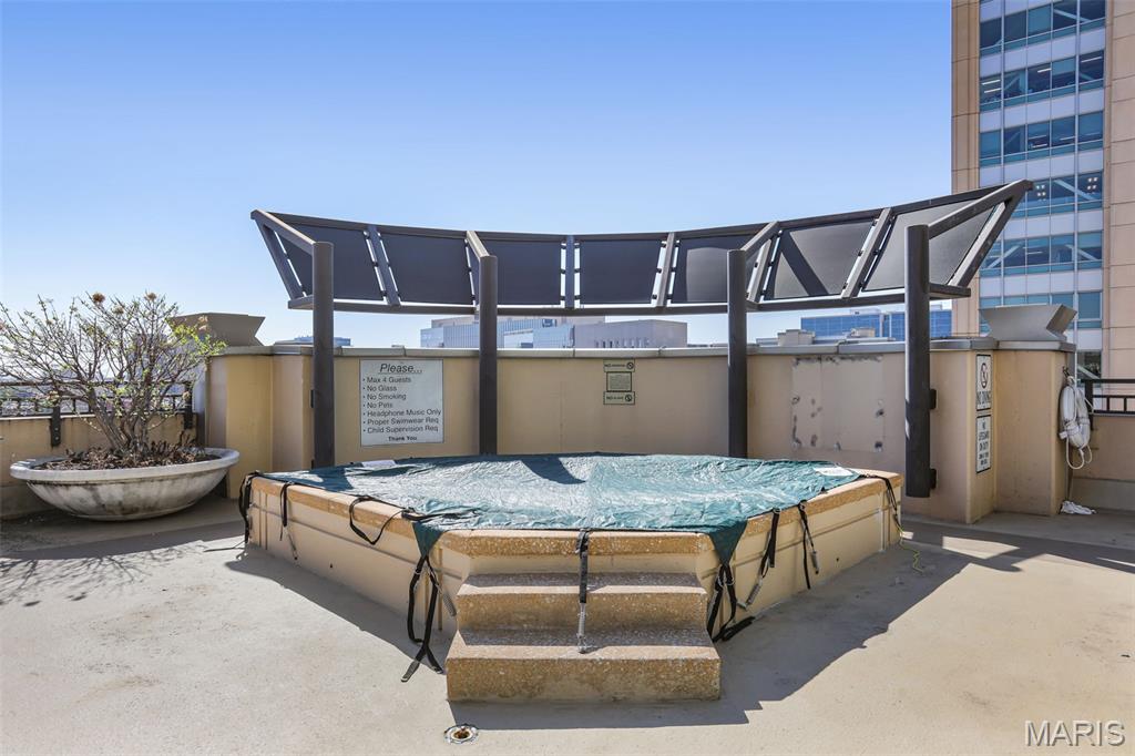 Park East Tower - Residential