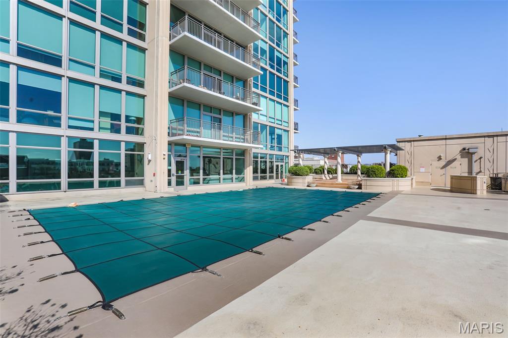 Park East Tower - Residential