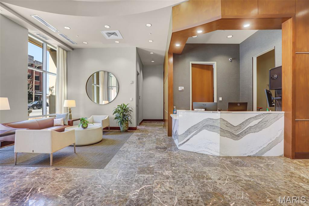 Park East Tower - Residential