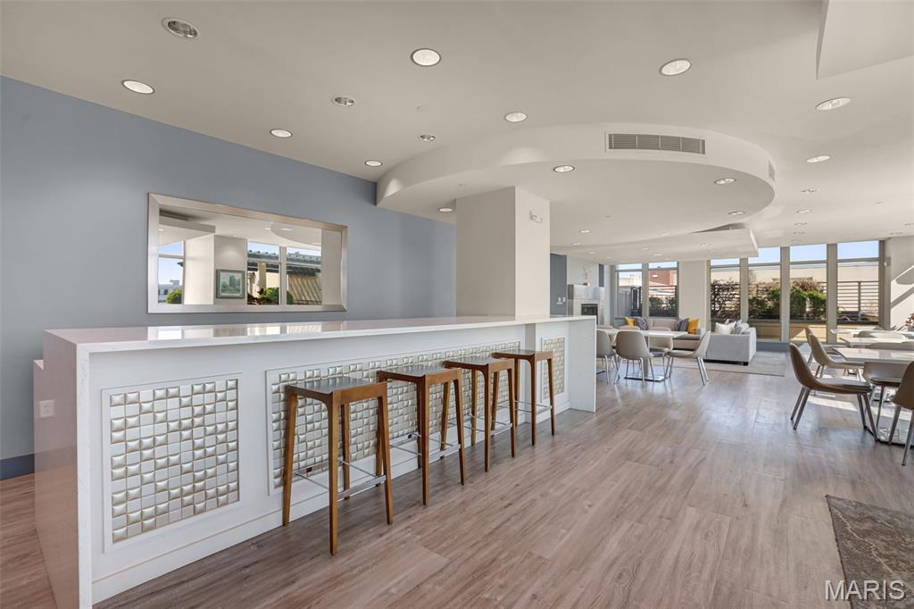 Park East Tower - Residential