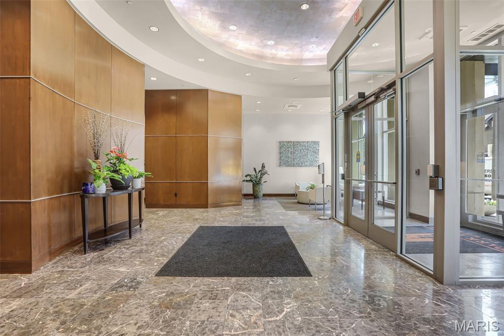 Park East Tower - Residential