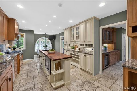 Tiny photo for 405 W Swon Avenue, Webster Groves, MO 63119 (MLS # 26026203)