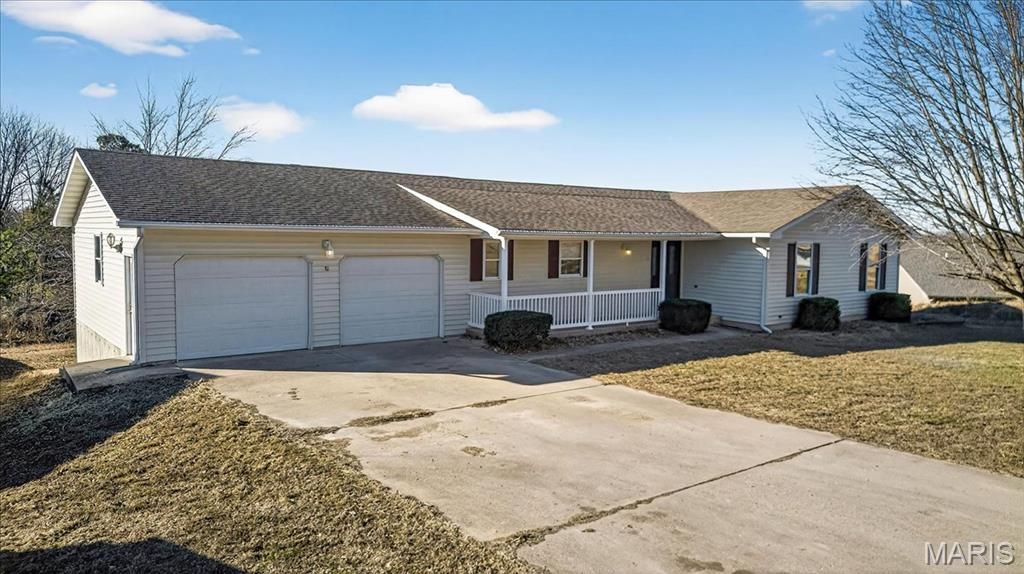Photo of 8 Bittersweet Drive, St Clair, MO 63077 (MLS # 26003292)