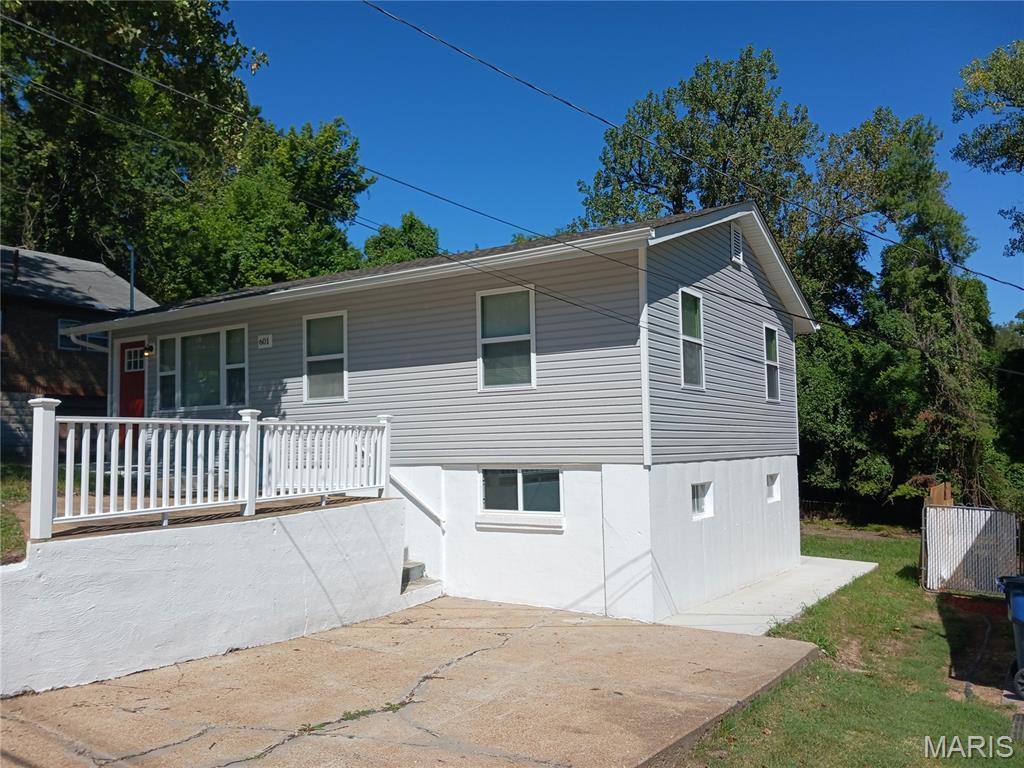 Florissant Road Terrace - Residential Lease