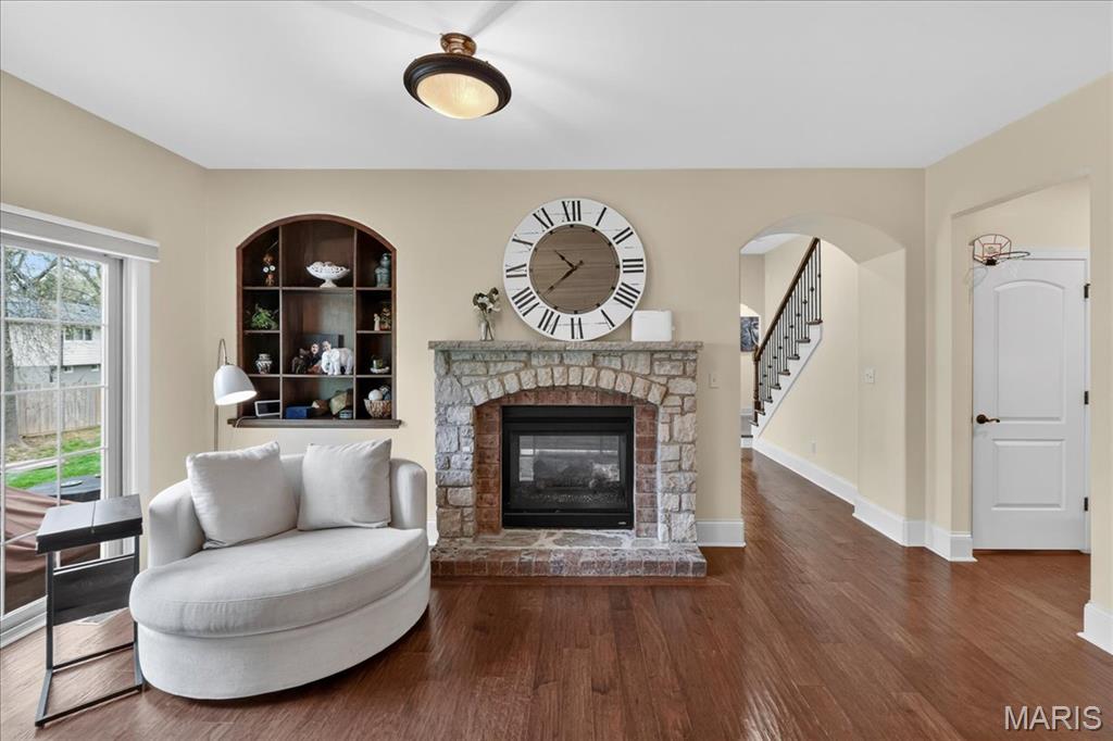 Ladue Court Villas - Residential