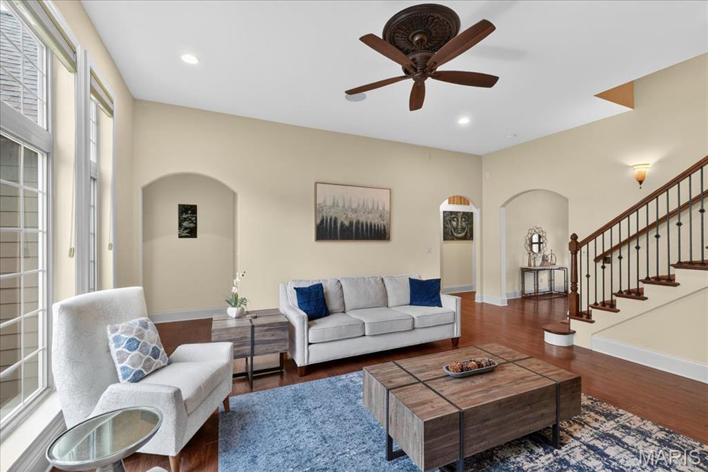 Ladue Court Villas - Residential