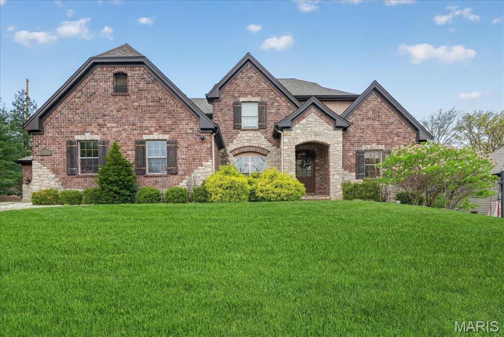 Ladue Court Villas - Residential