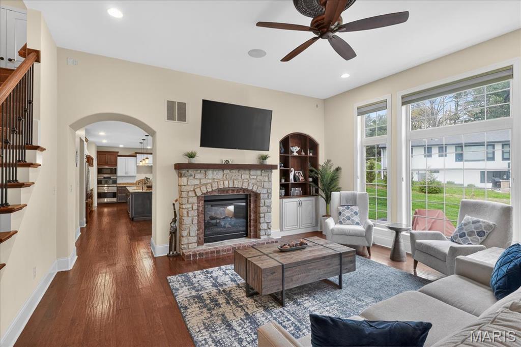 Ladue Court Villas - Residential