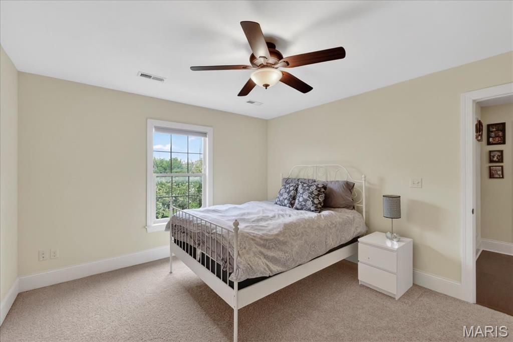 Ladue Court Villas - Residential