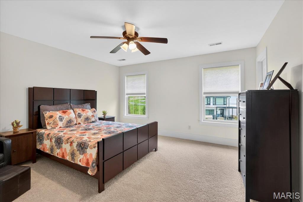 Ladue Court Villas - Residential