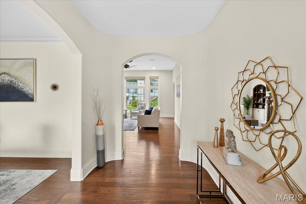 Ladue Court Villas - Residential