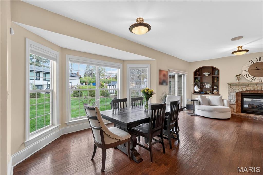 Ladue Court Villas - Residential