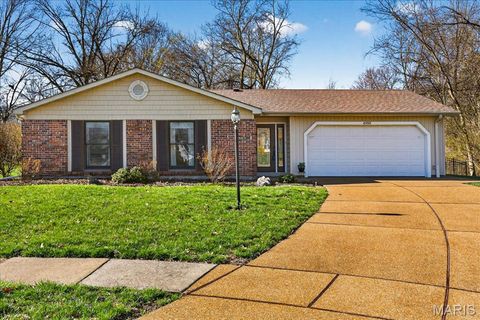 Photo of 4988 Sefton Drive, St Louis, MO 63128 (MLS # 26014171)