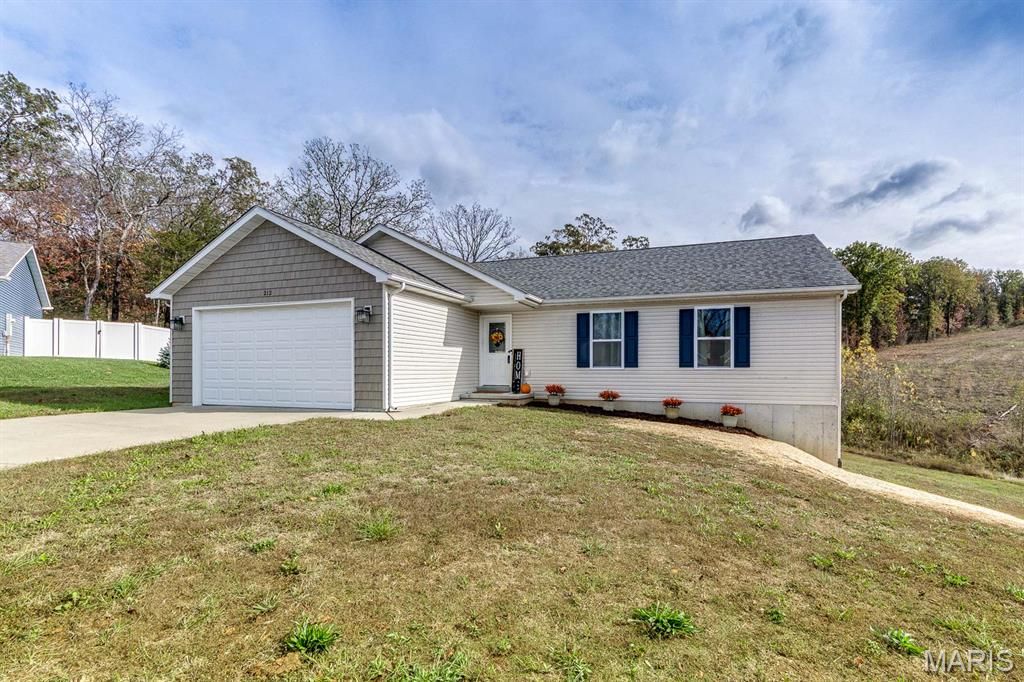 Photo of 212 Boardwalk Court, Union, MO 63084 (MLS # 25072321)