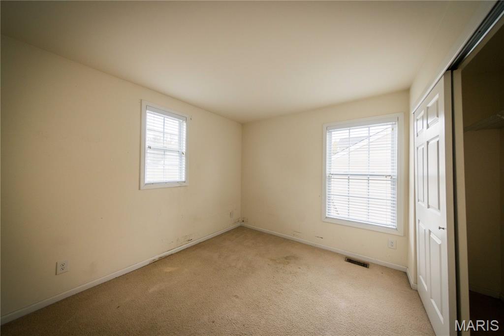 2204-06 Burns Ave Lt Split - Residential